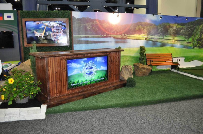 Putting Green Golf Trade Show Display